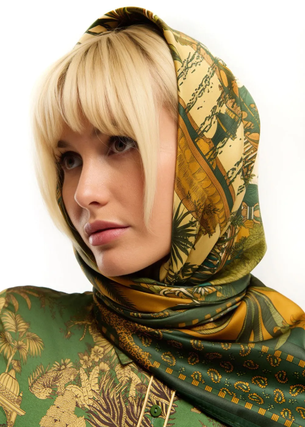amber_palace_medium_scarf_1.webp Wild Amber Palace Medium Scarf | Scarves