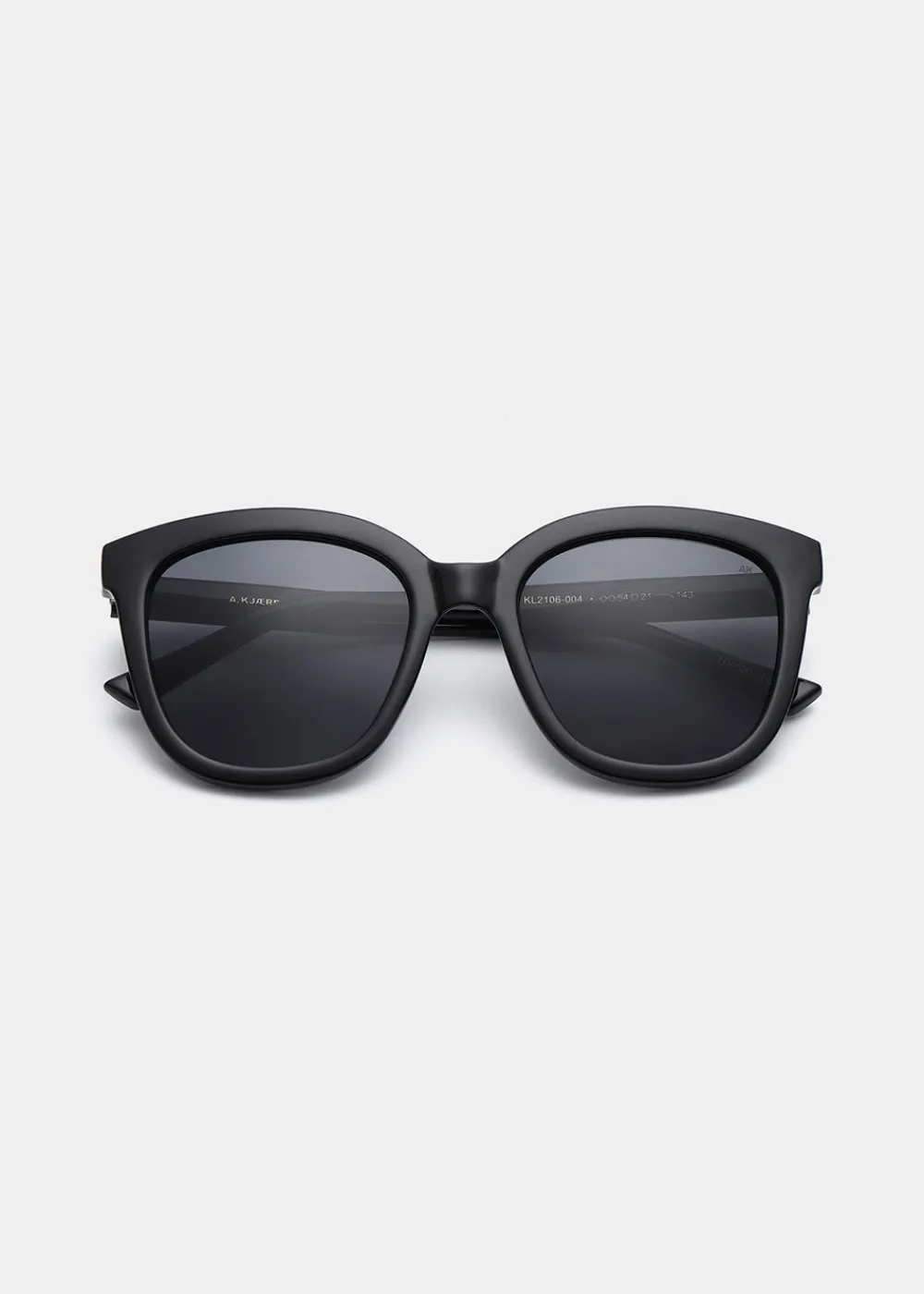 billy_sunglasses__black_2.webp A. Kjaerbede Billy Sunglasses - Black | Glasses