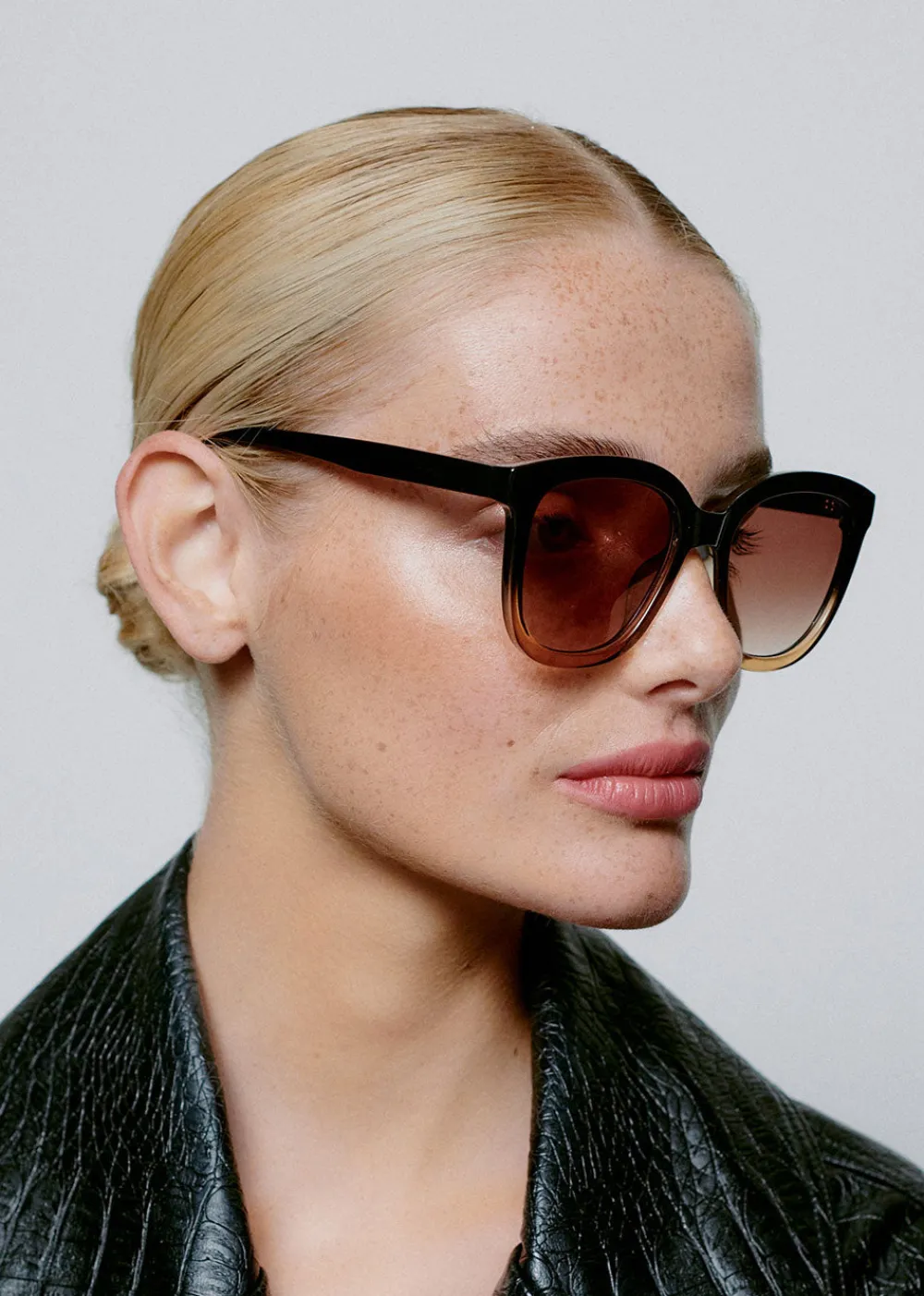 billy_sunglasses__black___5.webp A. Kjaerbede Billy Sunglasses - Black / Brown | Glasses