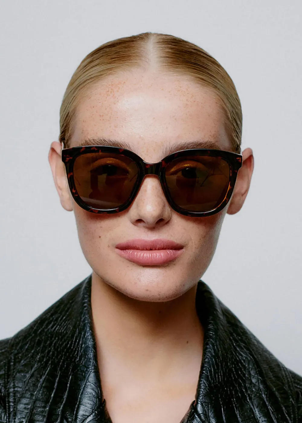 billy_sunglasses__demi_to_3.webp A. Kjaerbede Billy Sunglasses - Demi Tortoise | Glasses