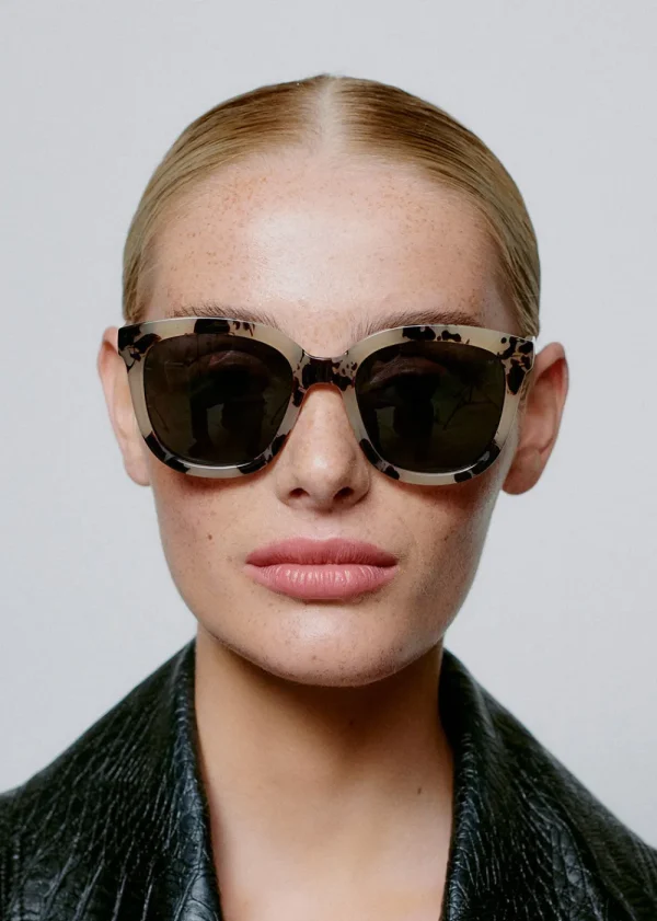 A. Kjaerbede Billy Sunglasses - Hornet | Glasses