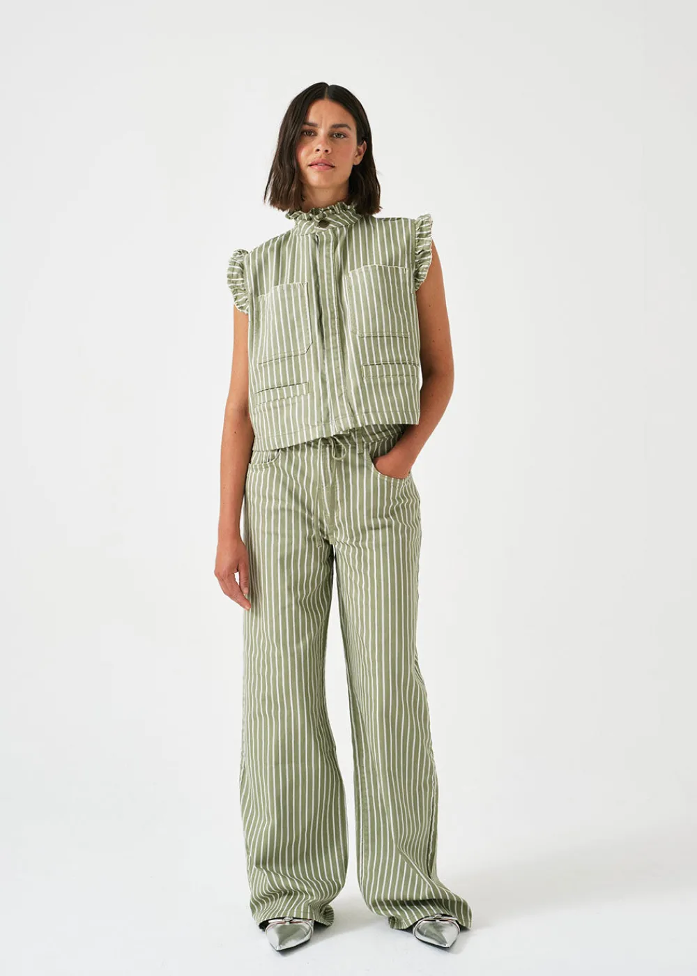 blake_jean__vintage_moss_5.webp Seventy + Mochi Blake Jean - Vintage Moss | Jeans