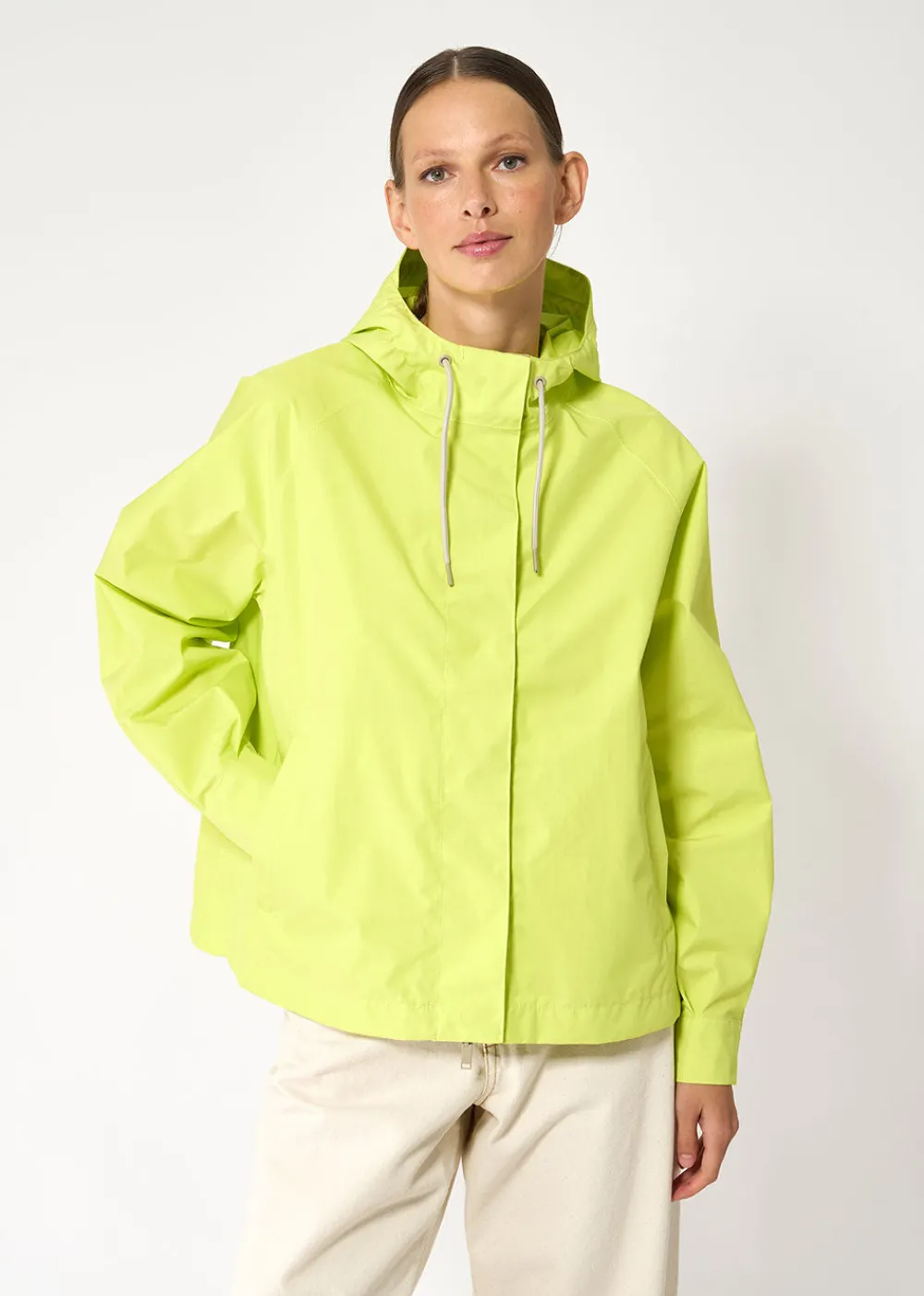 dhuda_raincoat__evening_p_0.webp Tantä Dhuda Raincoat - Evening Primrose | Coats & Jackets