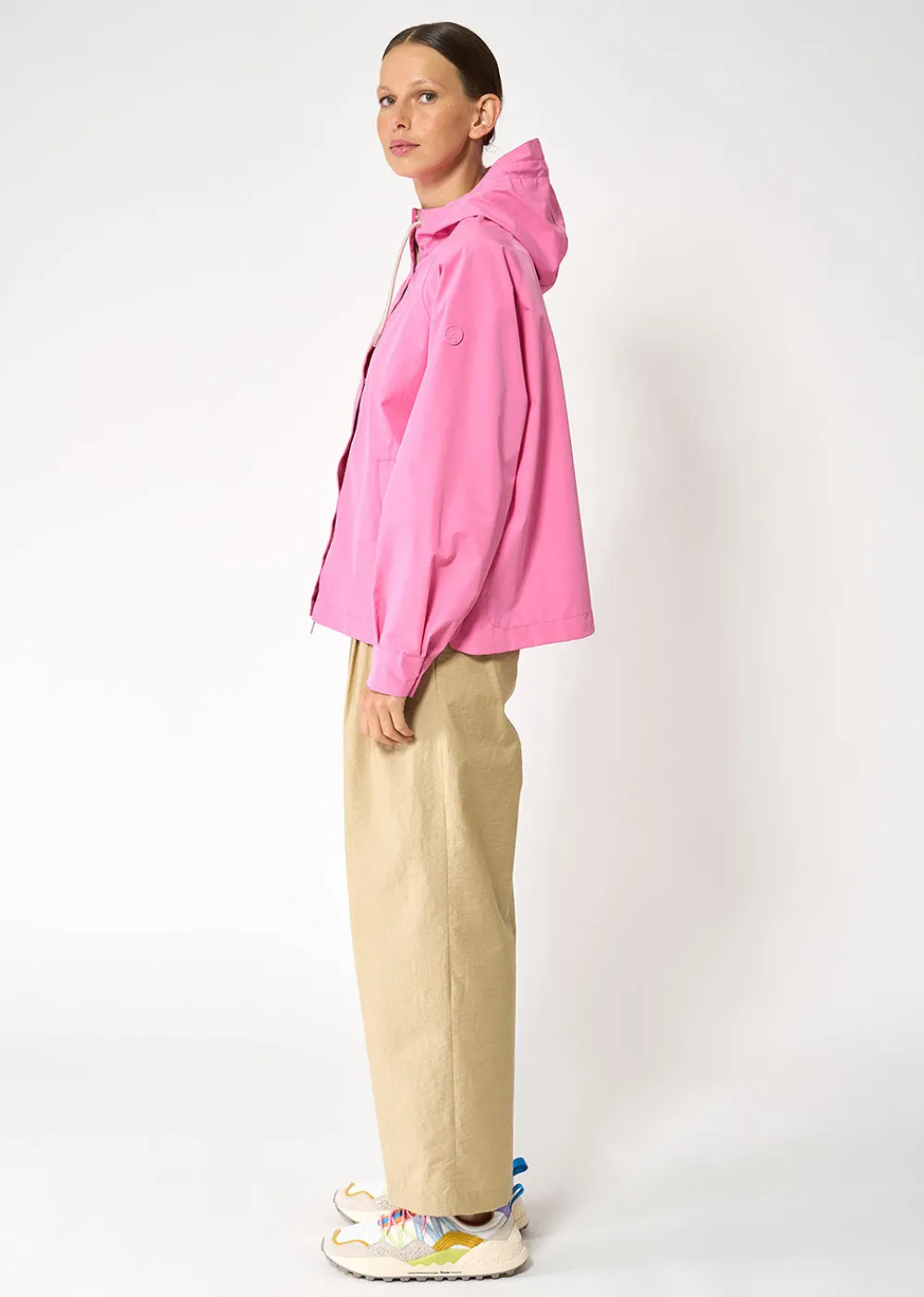 dhuda_raincoat__pink_cosm_4.webp Tantä Dhuda Raincoat - Pink Cosmos | Coats & Jackets