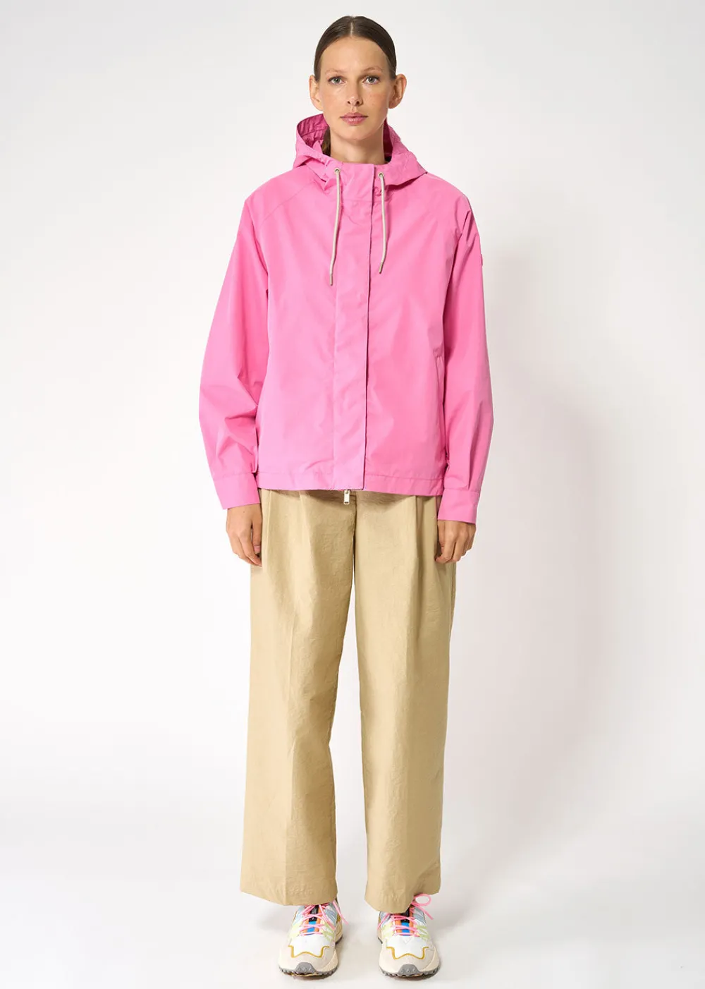 dhuda_raincoat__pink_cosm_5.webp Tantä Dhuda Raincoat - Pink Cosmos | Coats & Jackets