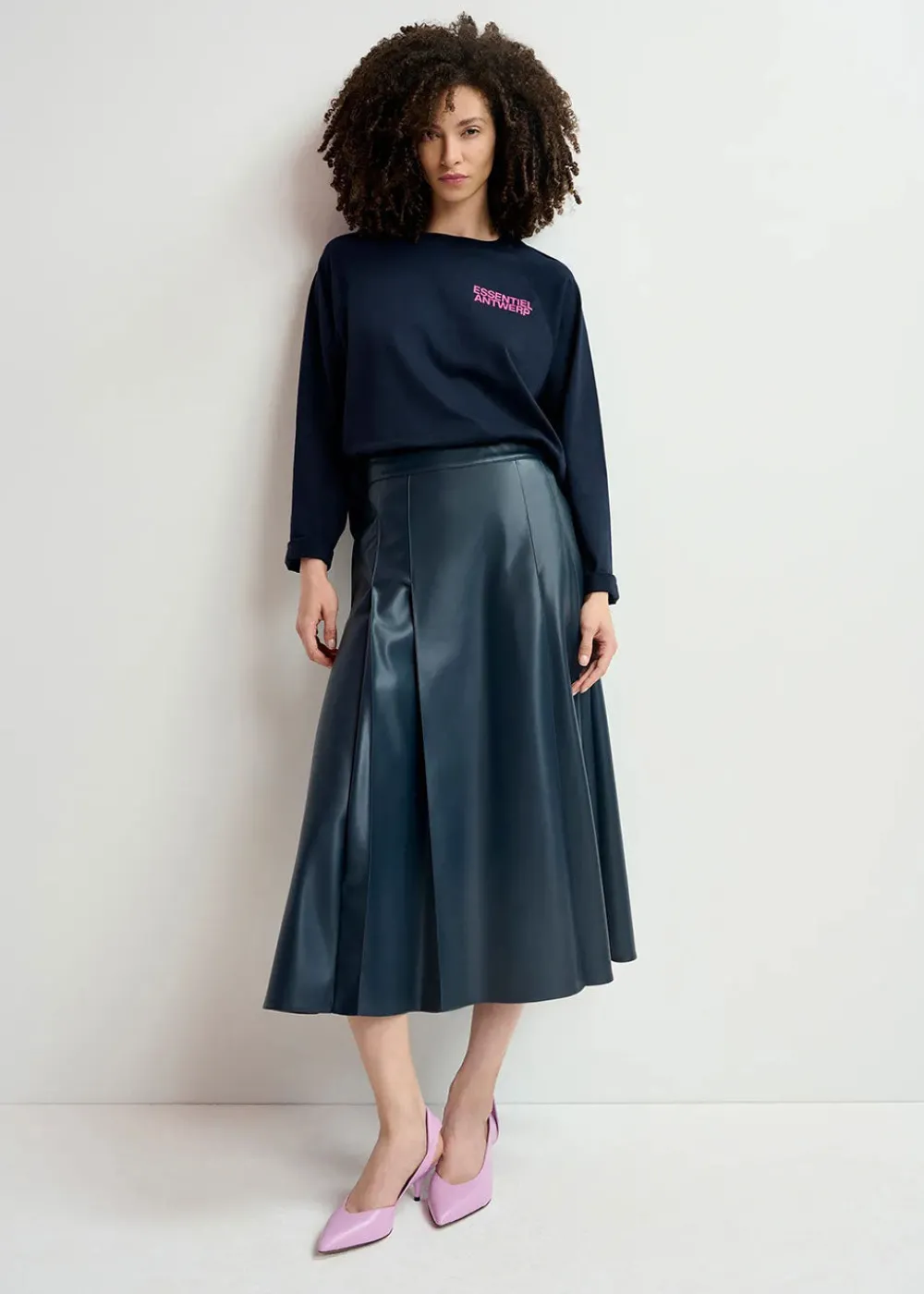 geeuw_skirt__navy_0.webp Essentiel Antwerp Geeuw Skirt - Navy | Skirts