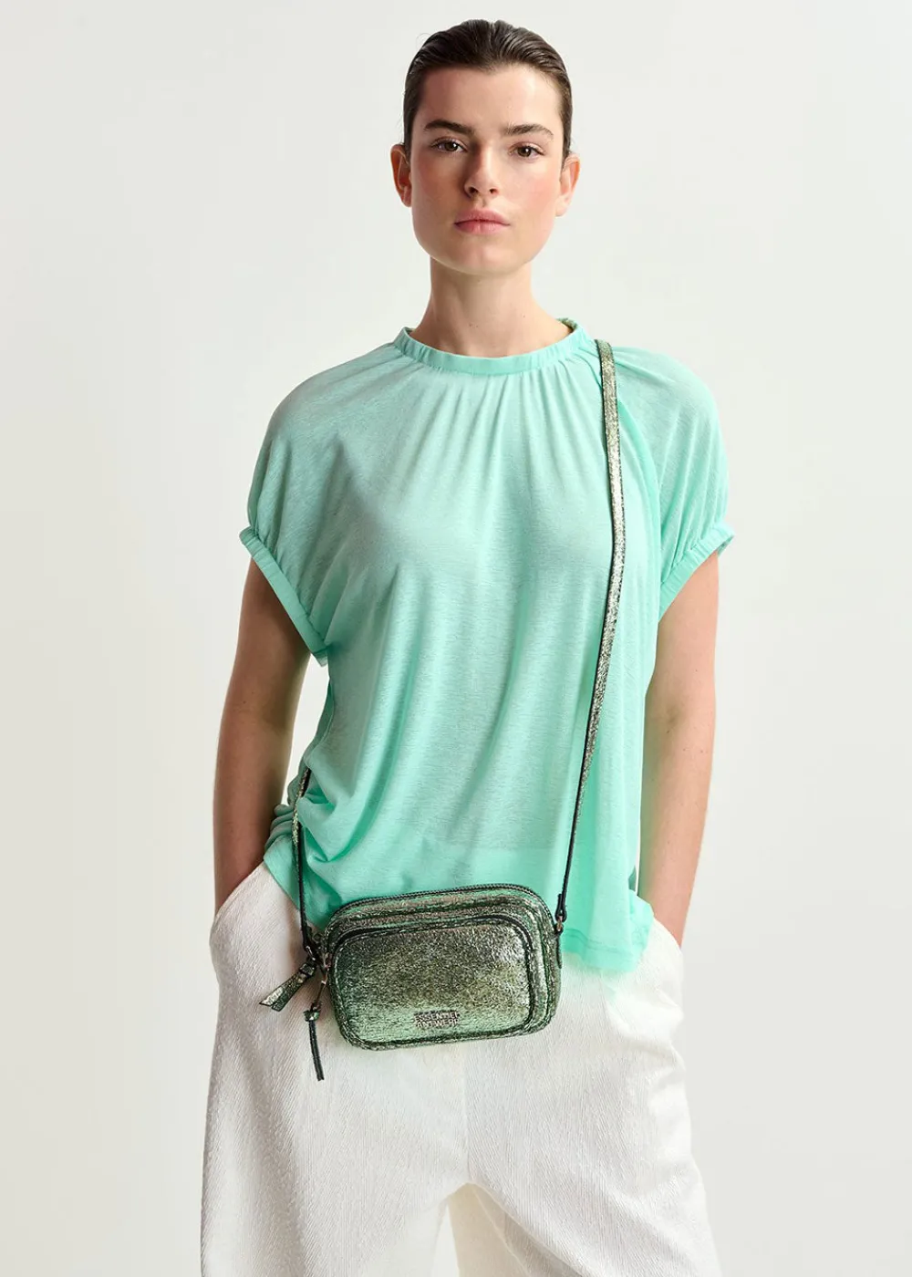 hamen_metallic_shoulder_b_2-1.webp Essentiel Antwerp Hamen Metallic Shoulder Bag - Green | Bags