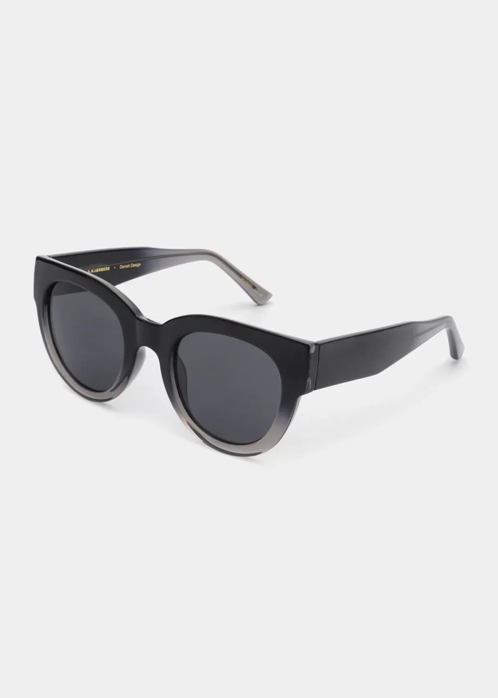 lilly_sunglasses__black_g_1.webp A. Kjaerbede Lilly Sunglasses - Black Grey | Glasses