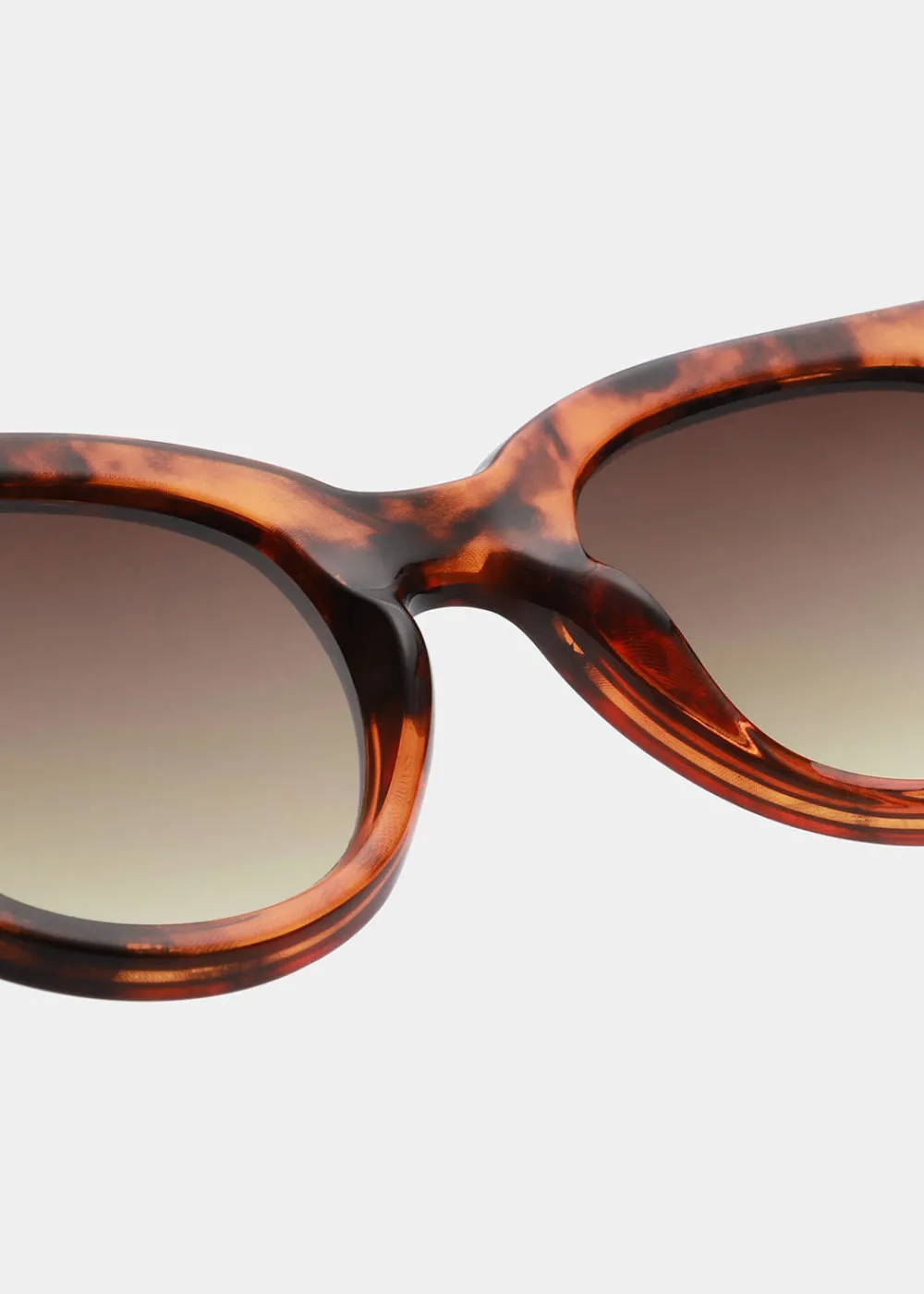 lilly_sunglasses__havana_3.webp A. Kjaerbede Lilly Sunglasses - Havana | Glasses