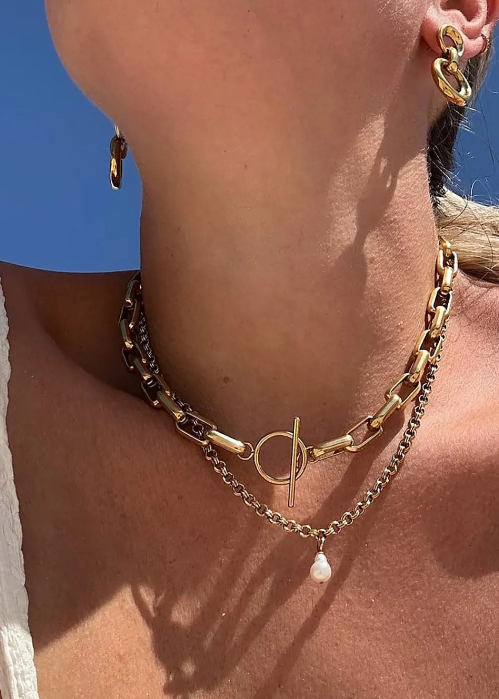 luxe_chain_amp_pearl_drop_6.webp Orelia Luxe Chain & Pearl Drop Necklace | Necklaces