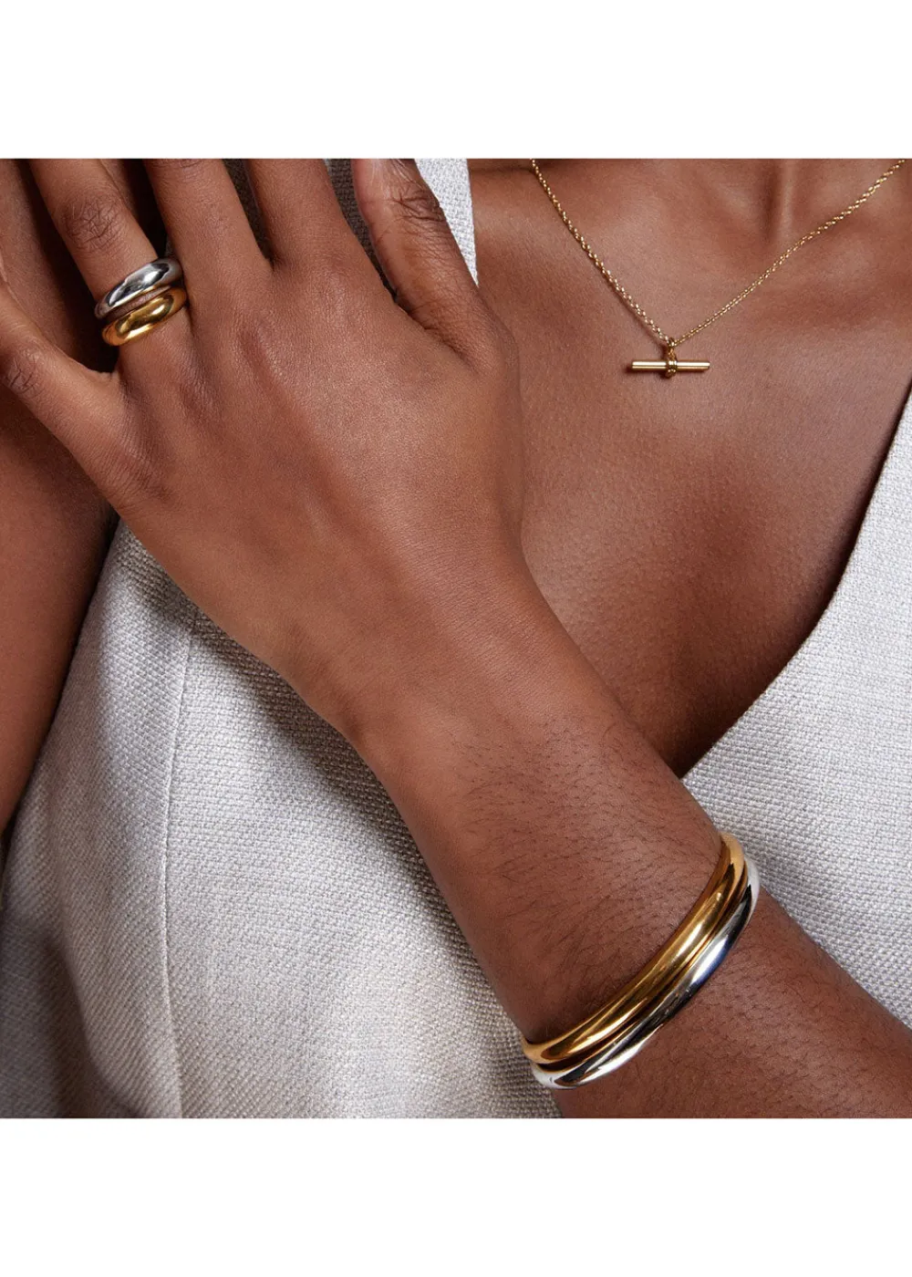 luxe_domed_bangle__gold_2.webp Orelia LUXE Domed Bangle - Gold | Bracelets