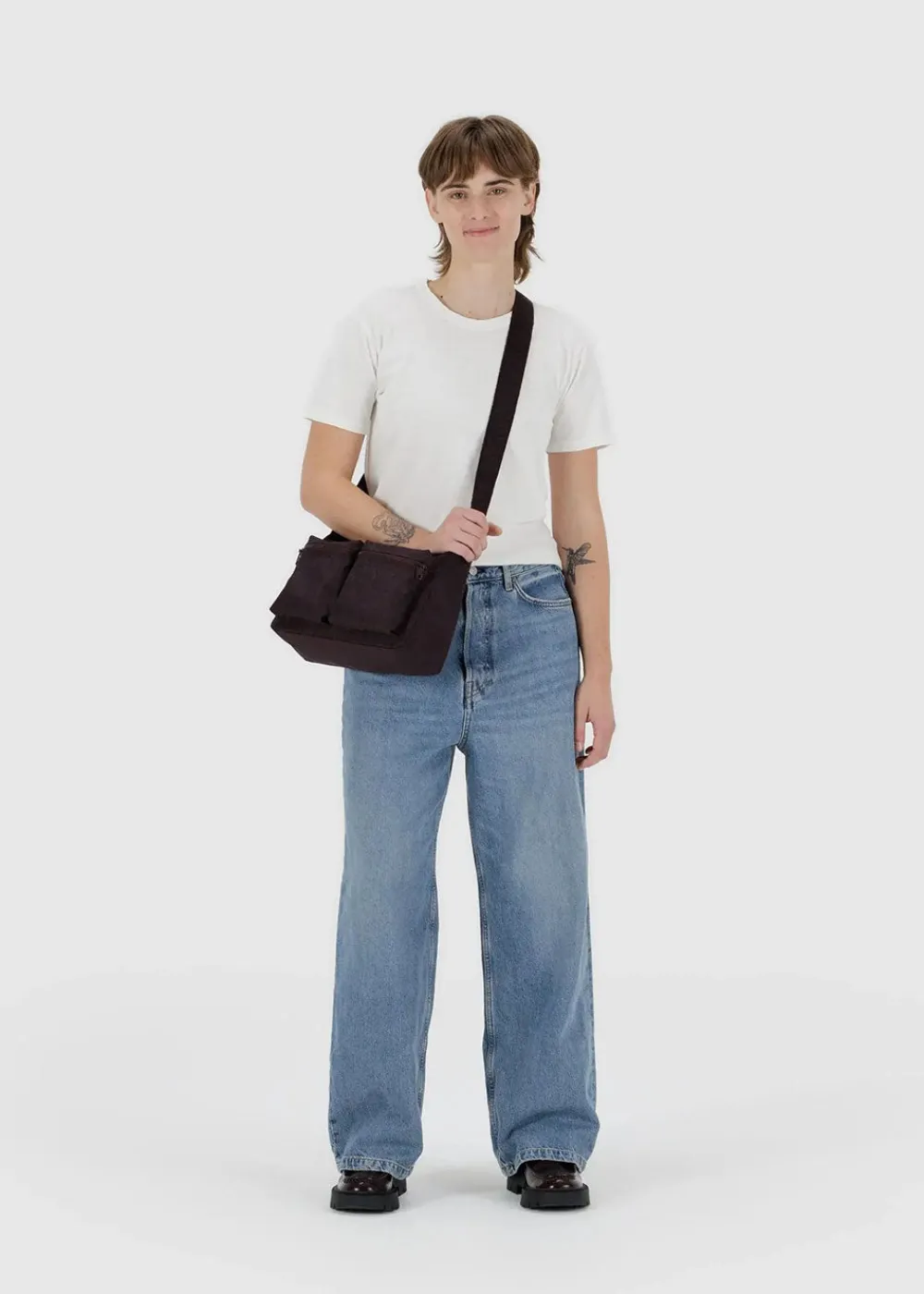medium_cargo_crossbody__c_2.webp BAGGU Medium Cargo Crossbody - Chocolate Plum | Bags