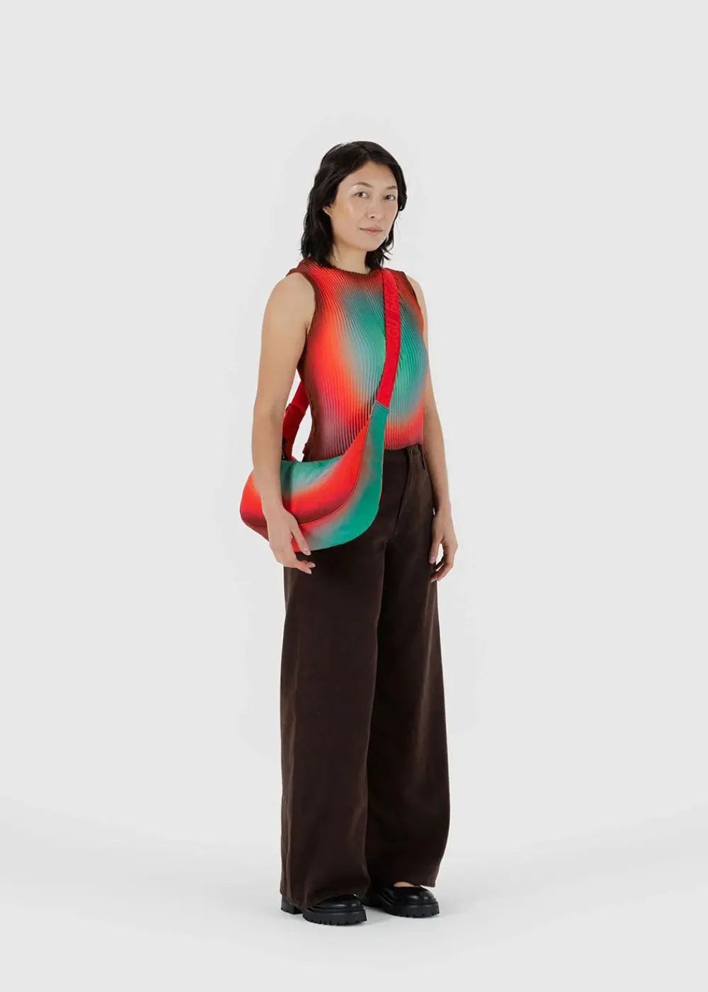 medium_nylon_crescent_bag_2-3.webp BAGGU Medium Nylon Crescent Bag - Rain | Bags