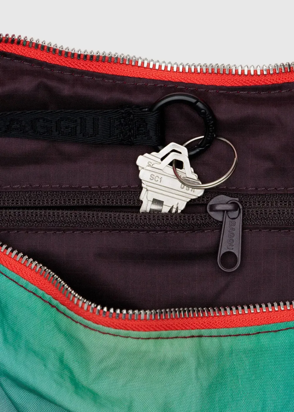 medium_nylon_crescent_bag_4.webp BAGGU Medium Nylon Crescent Bag - Rain | Bags