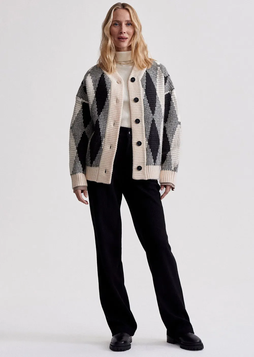 nancy_jacquard_knit_jacke_4.webp Varley Nancy Jacquard Knit Jacket | Coats & Jackets