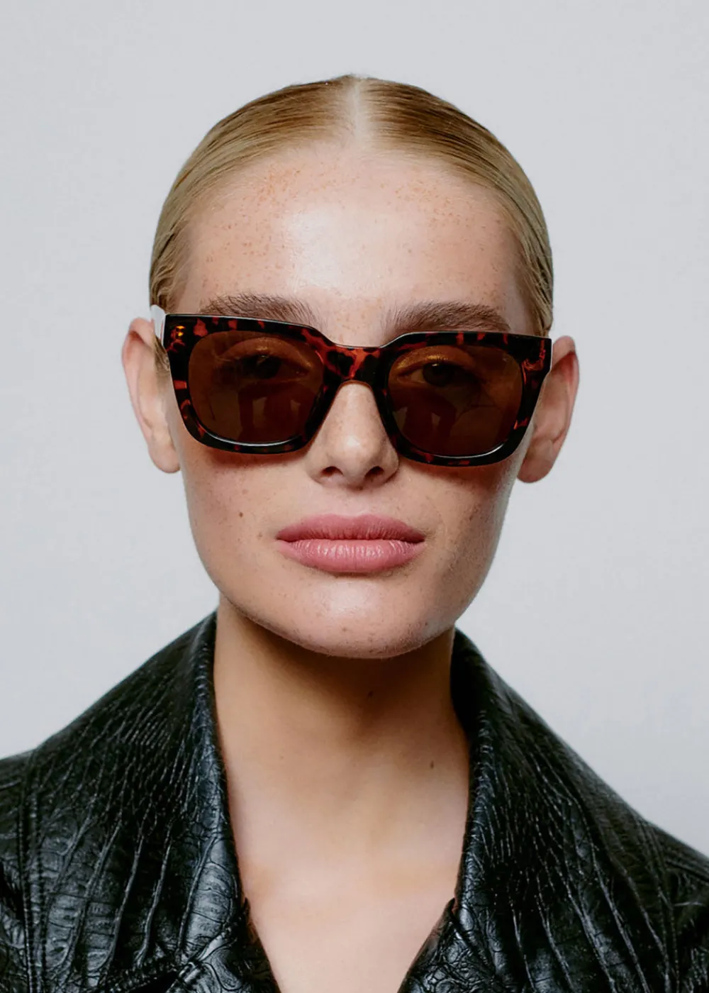 nancy_sunglasses__demi_to_3.webp A. Kjaerbede Nancy Sunglasses - Demi Tortoise | Glasses
