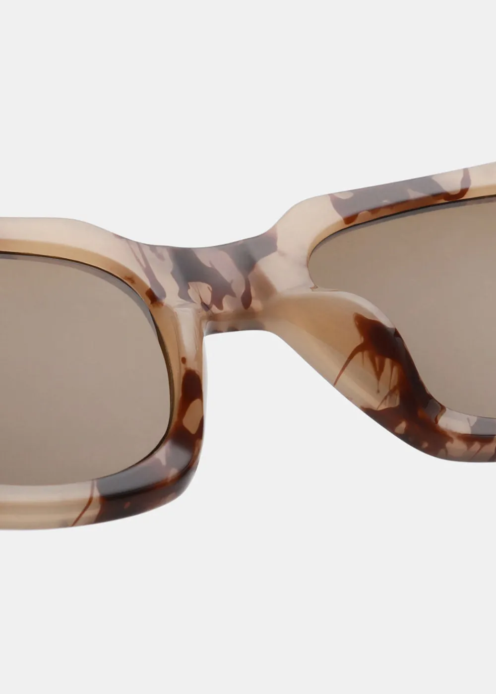 nancy_sunglasses__hornet_5.webp A. Kjaerbede Nancy Sunglasses - Hornet | Glasses