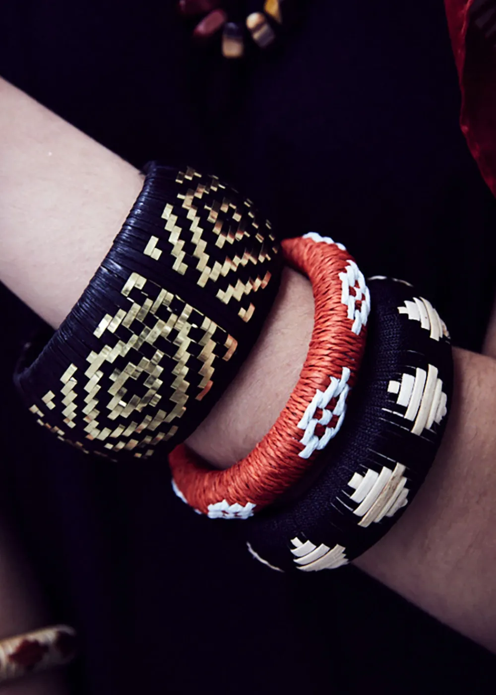 red_and_soft_blue_fine_ba_2.webp Cardomon Red and Soft Blue Fine Bangle | Bracelets