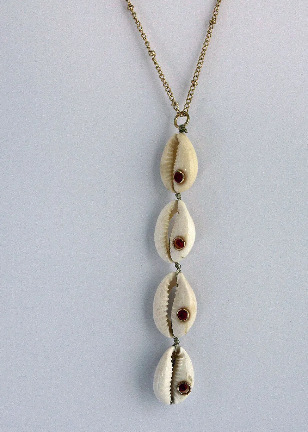 shell_drop_necklace_0.webp Cardomon Shell Drop Necklace | Necklaces