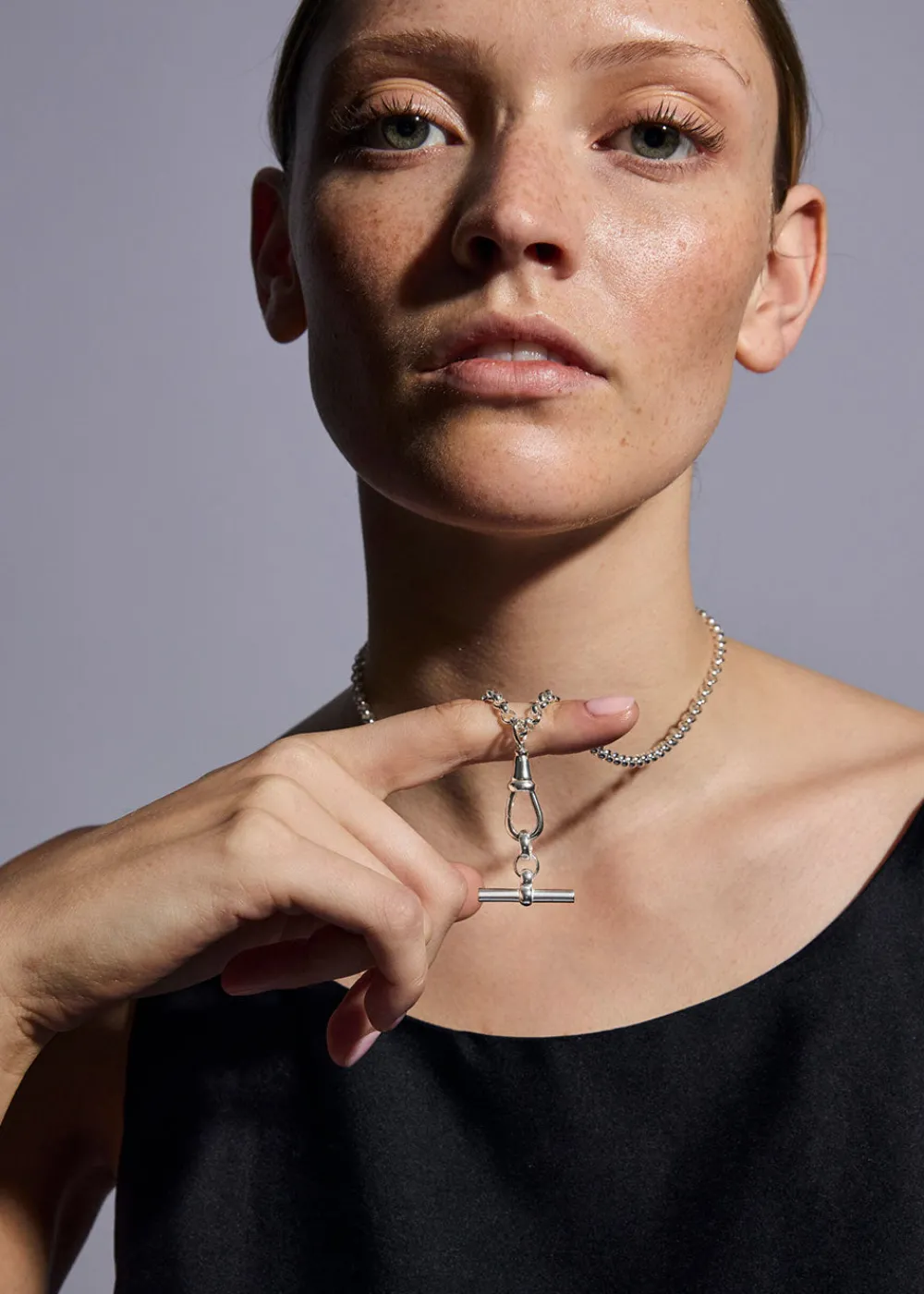 silver_tbar_on_chunky_bel_2.webp Tilly Sveaas Silver T-bar on Chunky Belcher Clipt Necklace | Necklaces