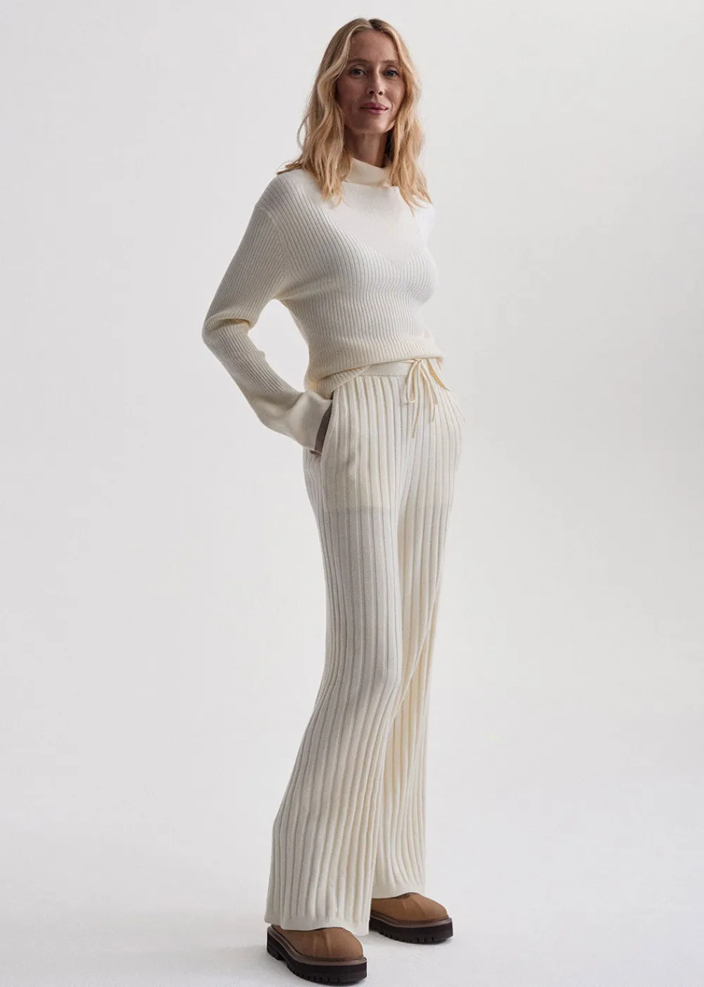 simeon_wide_rib_knit_trou_2.webp Varley Simeon Wide Rib Knit Trouser | Trousers