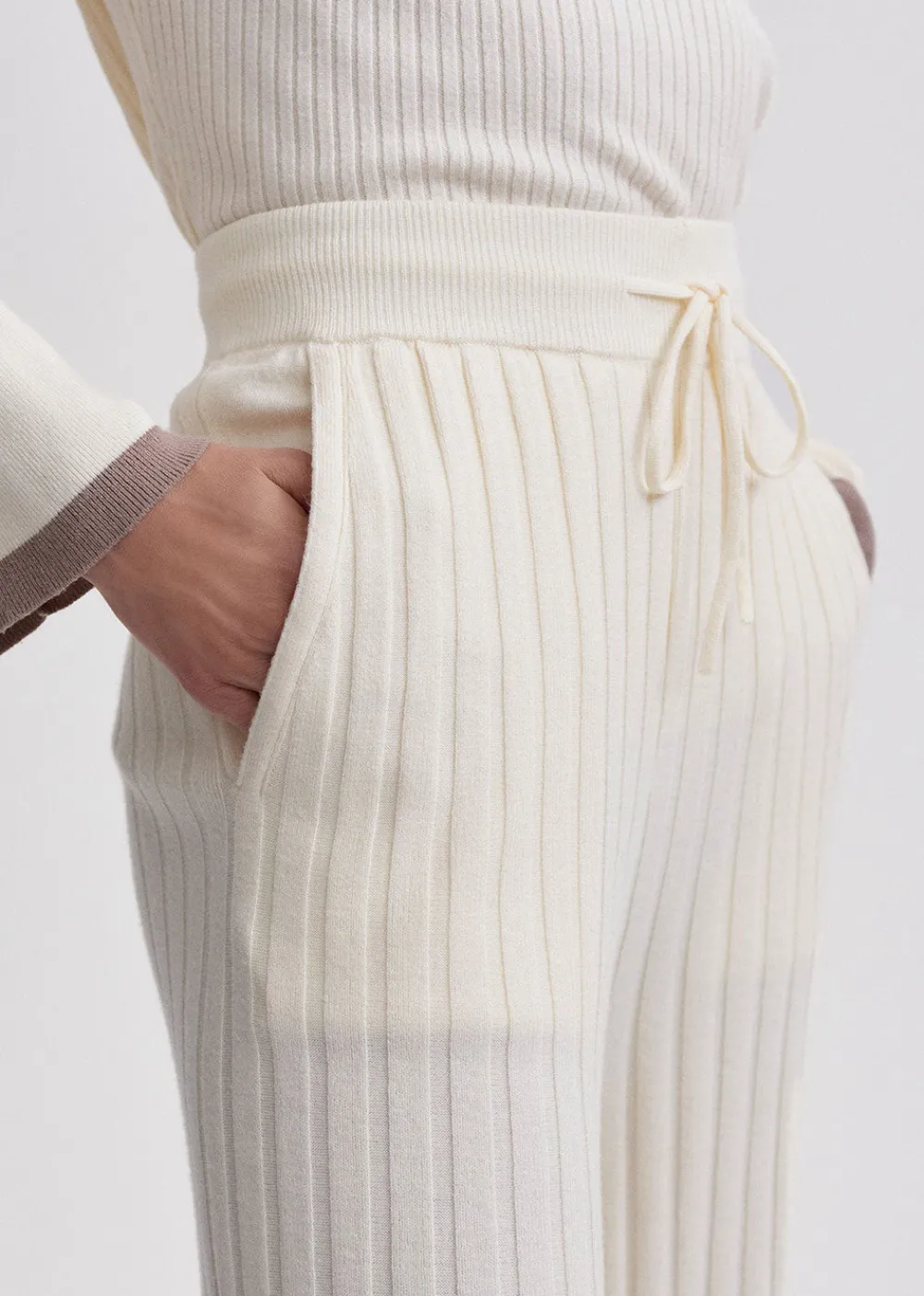 simeon_wide_rib_knit_trou_5.webp Varley Simeon Wide Rib Knit Trouser | Trousers