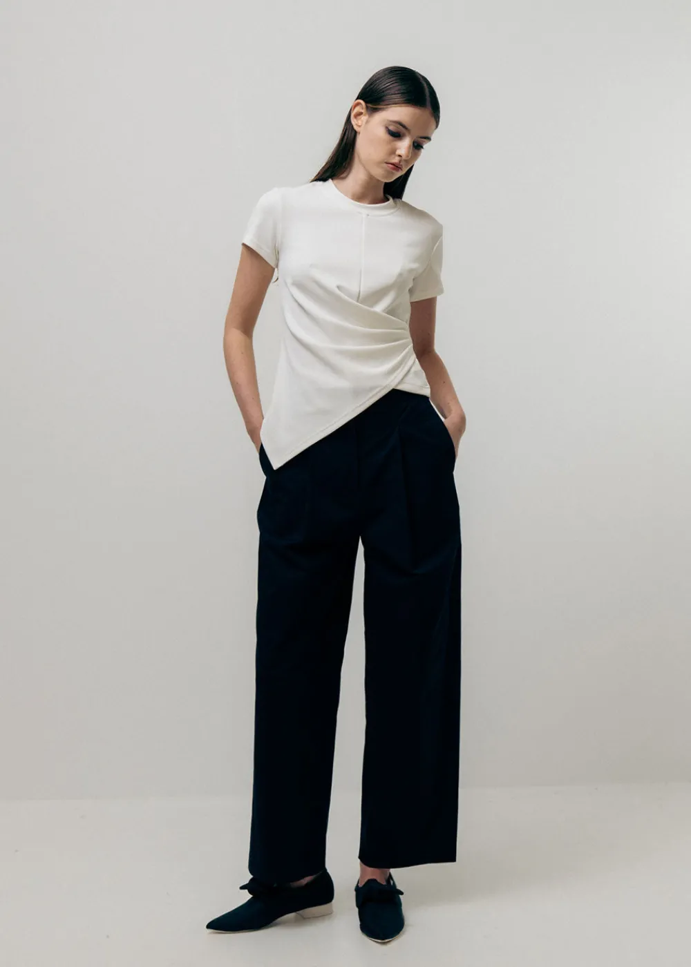 single_dart_trousers__bla_0.webp Emin and Paul Single Dart Trousers - Black | Trousers