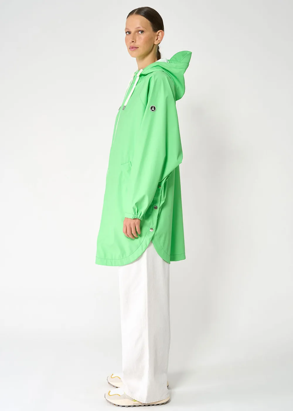 sky_rain_jacket__summer_g_2.webp Tantä Sky Rain Jacket - Summer Green | Coats & Jackets
