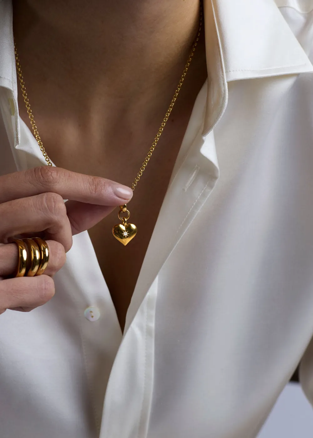 small_gold_heart_on_belch_1.webp Tilly Sveaas Small Gold Heart on Belcher Chain | Necklaces