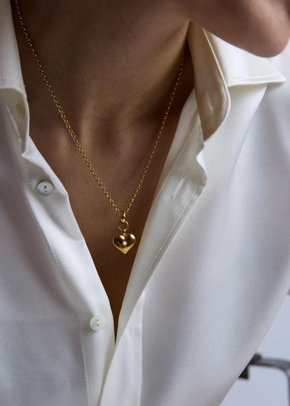 small_gold_heart_on_belch_2.webp Tilly Sveaas Small Gold Heart on Belcher Chain | Necklaces