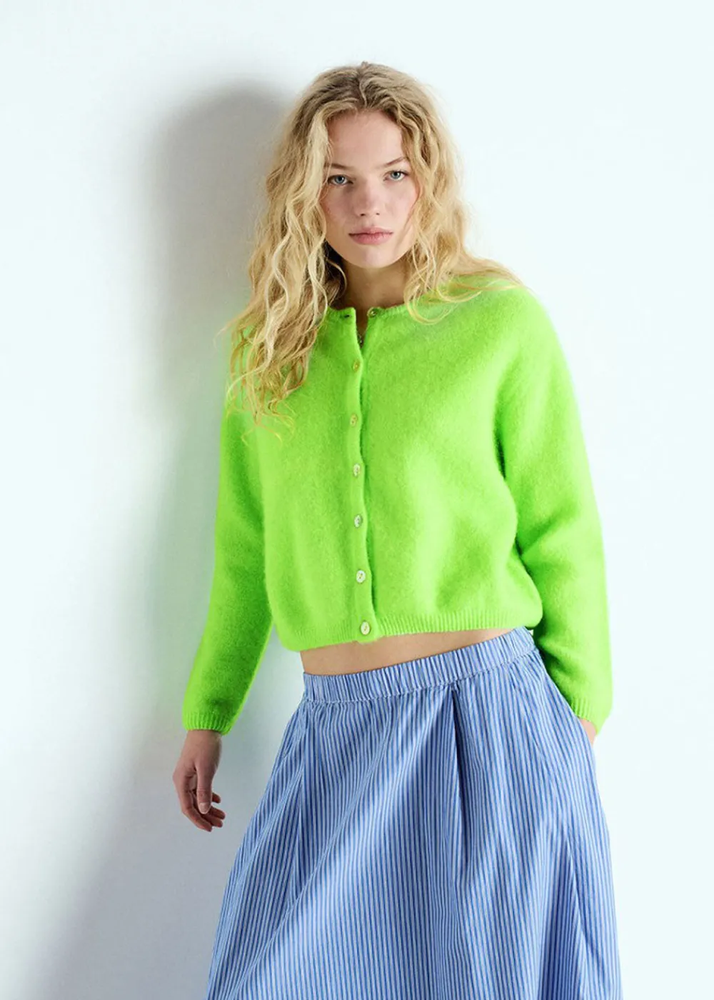 vitow_cardigan__fluo_appl_3.webp American Vintage Vitow Cardigan - Fluo Apple | Knitwear